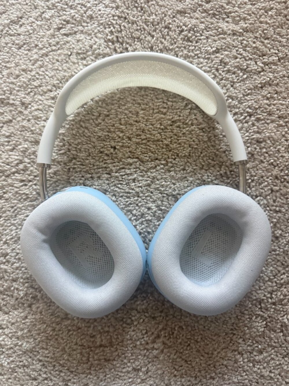 Airpod Max First Gen - Picture 2 of 9